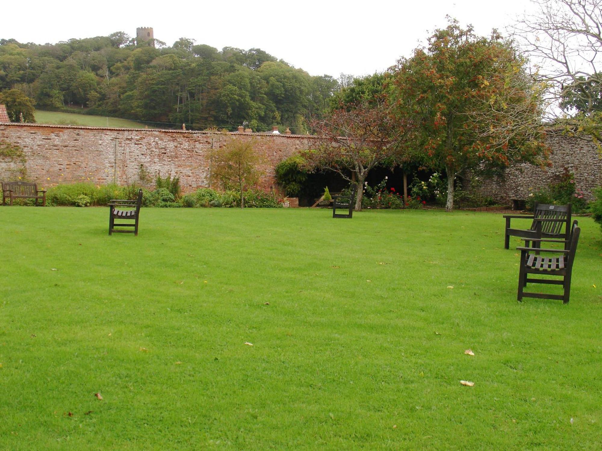 Castle View Villa Dunster Exterior photo